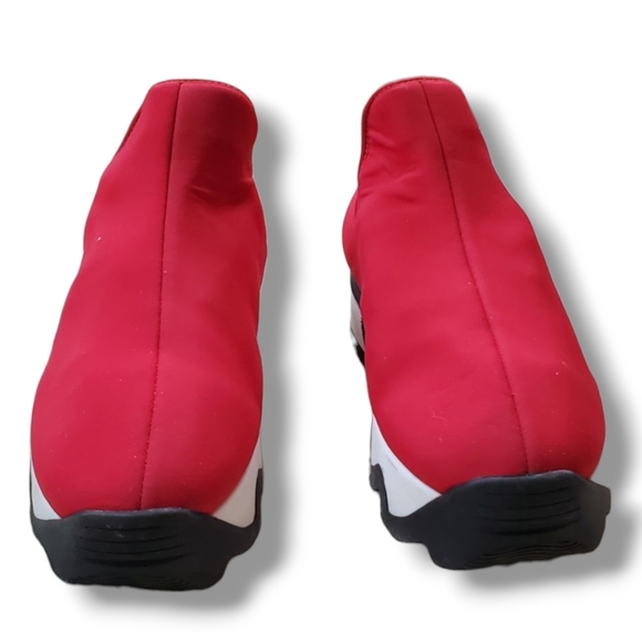 iRi WES I Red Low Top Sneaker | Red Women's Sneakers - Picture 3 of 11